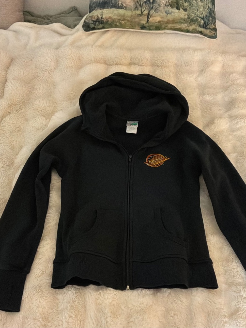 Vintage Vancouver Canucks “Flying Skate” Black Full Zip Hoodie Women’s/Junior XL